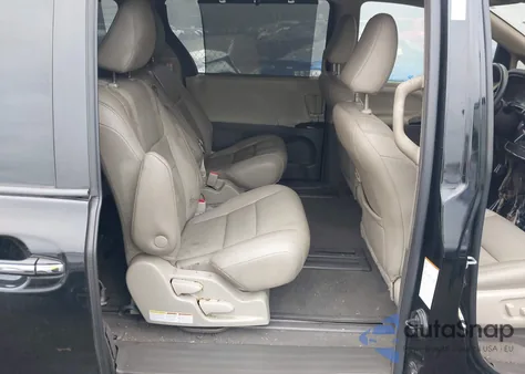 2019 Toyota Sienna Xle 8 Passenger z USA, uszkodzony, nr VIN 5TDYZ3DCXKS009142